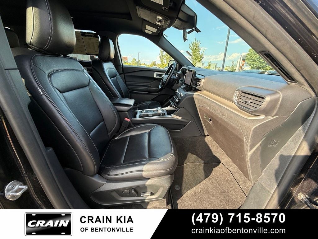2020 Ford Explorer XLT - 4WD / PANORAMIC SUNROOF / CLEAN CARFAX