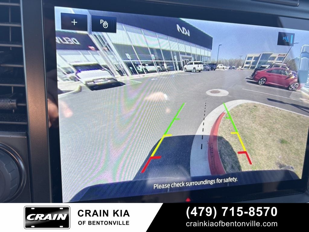 2022 Ford F-150 XLT - 4WD / 302A HIGH / $60,700 MSRP