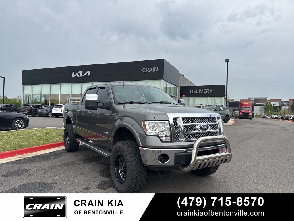 2012 Ford F-150 Lariat - 4WD / LIFTED!