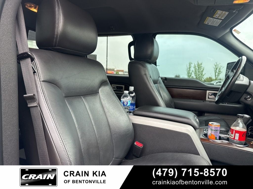 2012 Ford F-150 Lariat - 4WD / LIFTED!