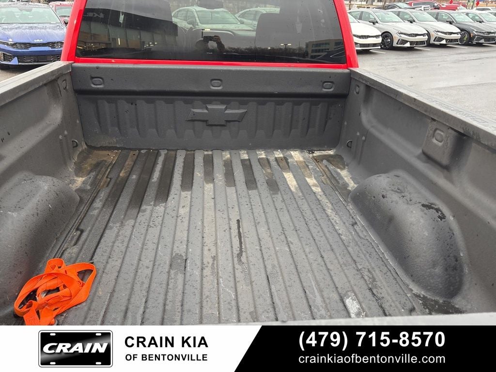 2016 Chevrolet Silverado 1500 LT - 4WD / LIFTED / WHEELS / TIRES