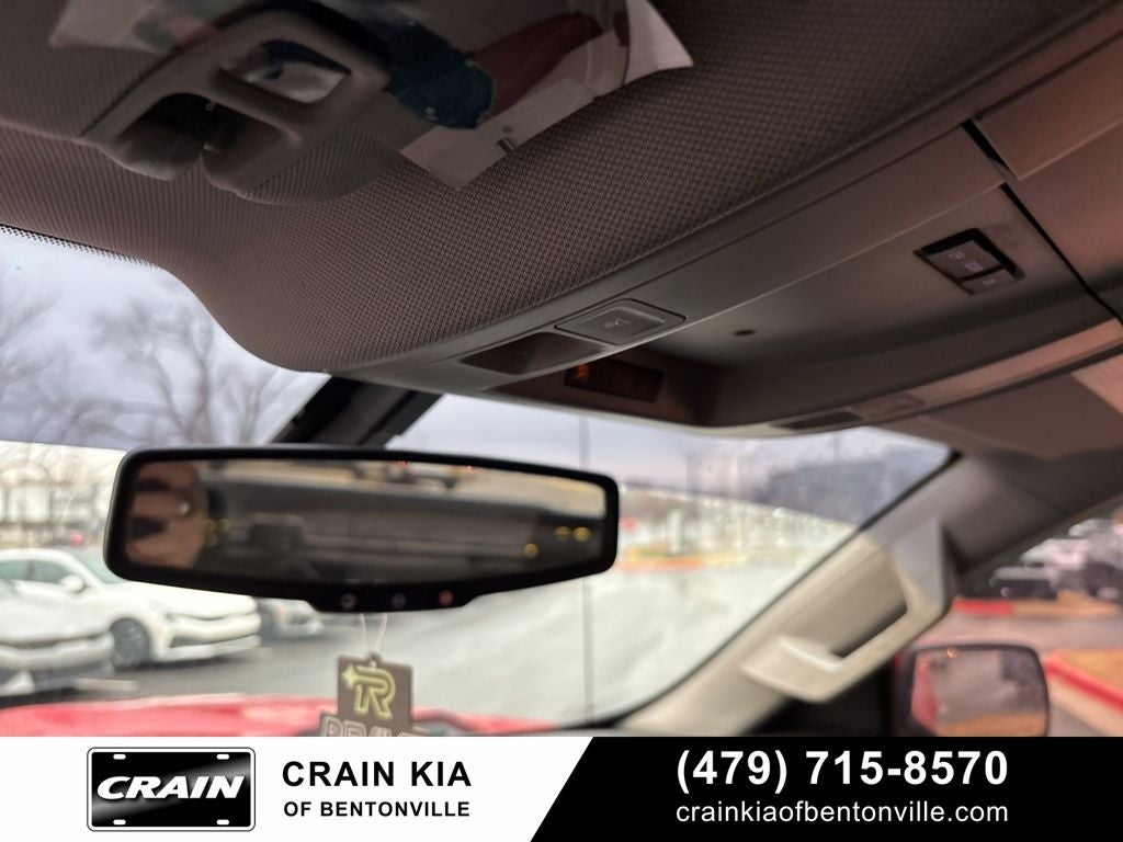 2016 Chevrolet Silverado 1500 LT - 4WD / LIFTED / WHEELS / TIRES