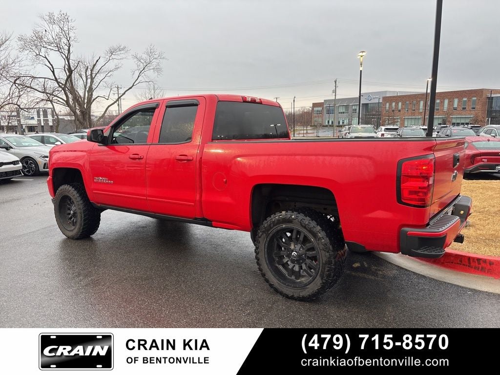 2016 Chevrolet Silverado 1500 LT - 4WD / LIFTED / WHEELS / TIRES