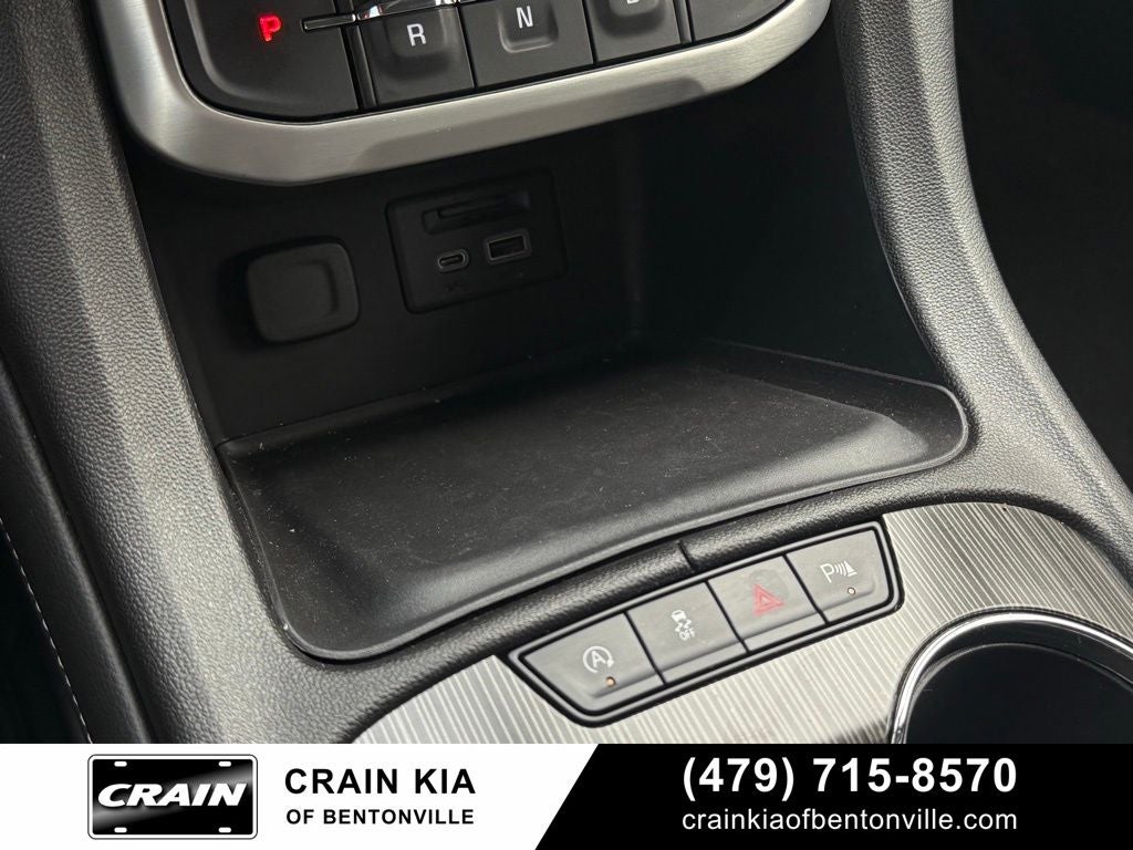 2023 GMC Acadia SLT - CLEAN CARFAX / ONE OWNER