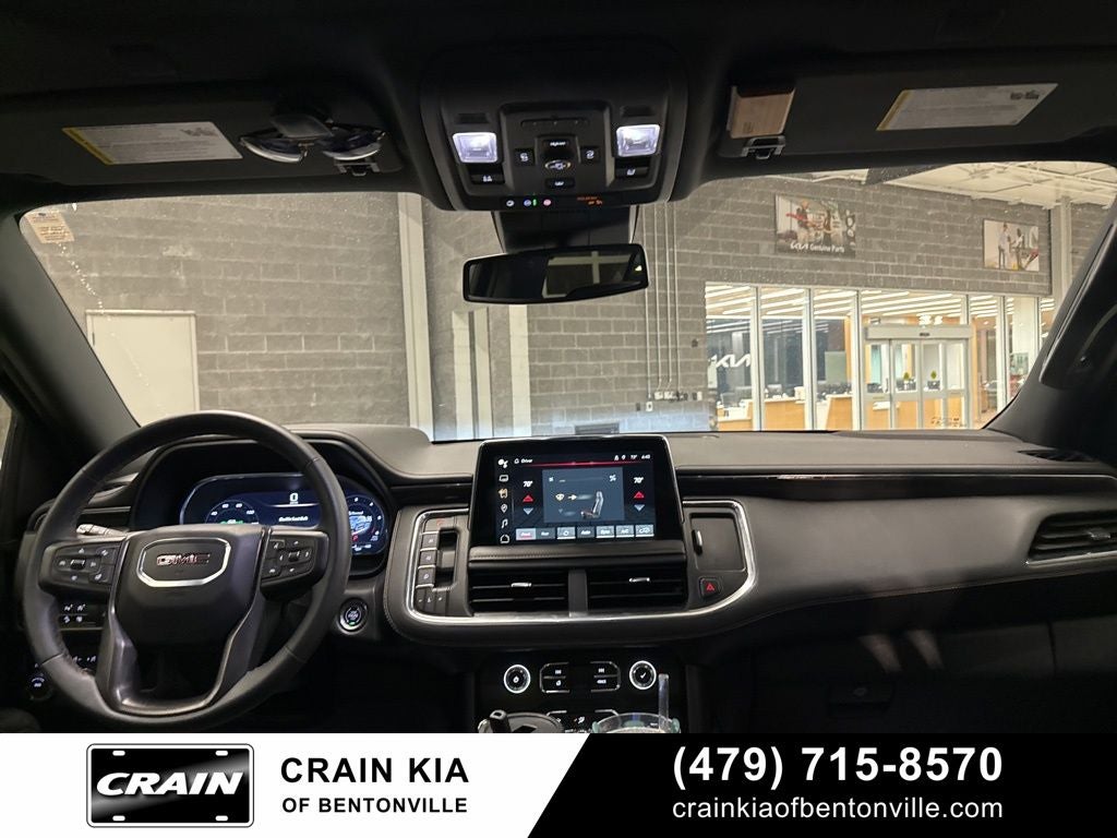 2024 GMC Yukon AT4 - 4WD / PANORAMIC SUNROOF / CLEAN CARFAX