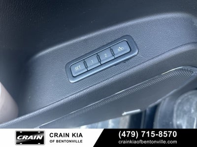 2017 GMC Yukon Denali - 4WD / ONE OWNER / SUNROOF