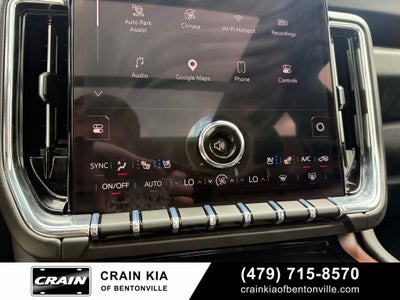 2026 GMC Yukon Denali - 4WD / PANORAMIC SUNROOF / CLEAN CARFAX