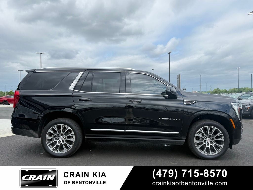 2026 GMC Yukon Denali - 4WD / PANORAMIC SUNROOF / CLEAN CARFAX