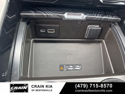 2022 GMC Yukon XL Denali - 4WD / CLEAN CARFAX