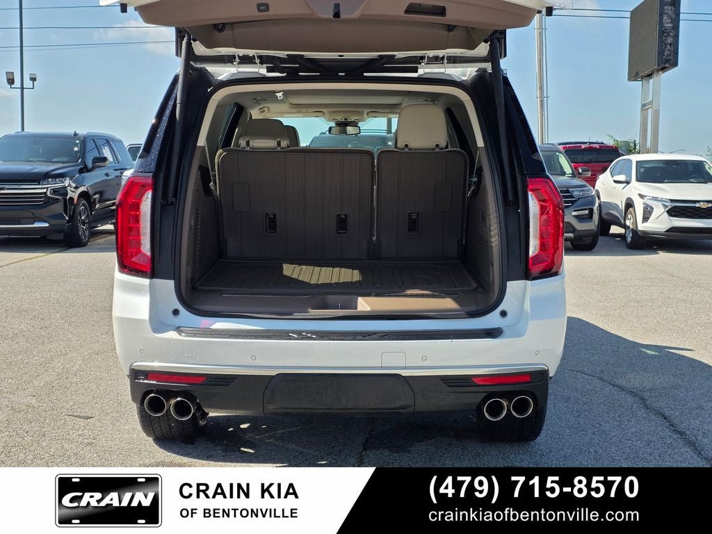 2024 GMC Yukon XL Denali - 4WD / PANORAMIC SUNROOF / ONE OWNER