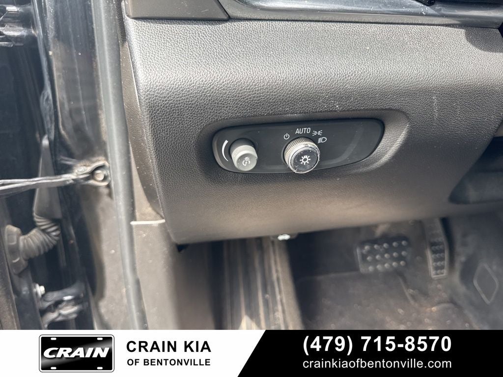 2019 Chevrolet Traverse LS - AWD / CLEAN CARFAX