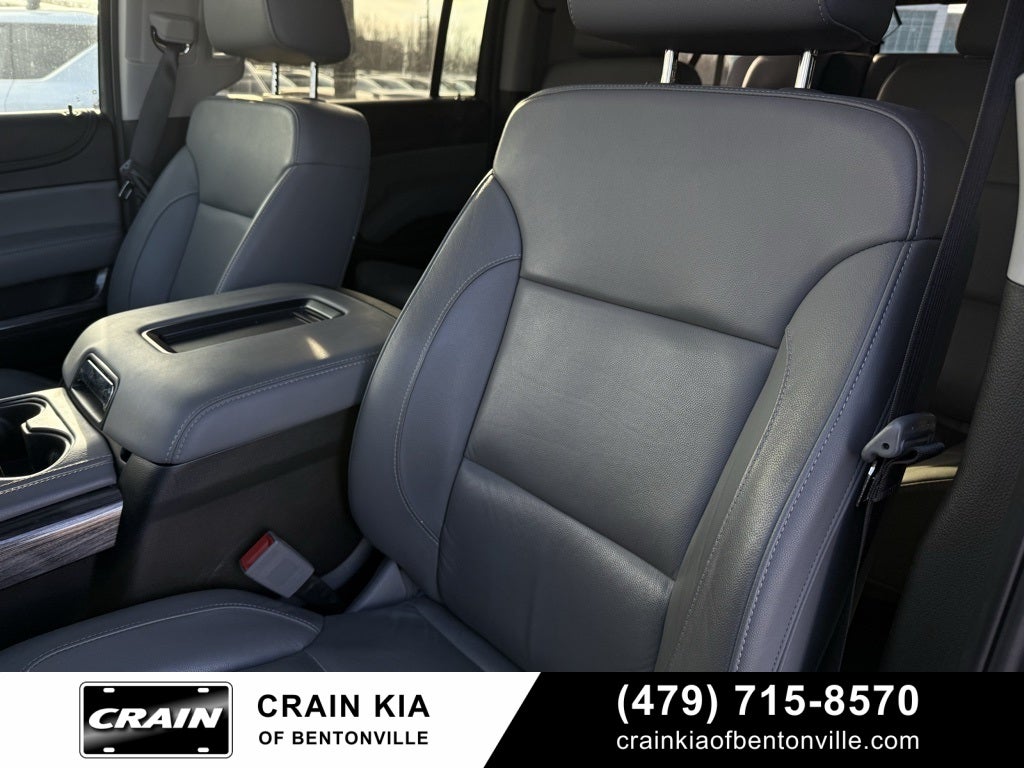 2019 Chevrolet Suburban LT - 4WD / SUNROOF / CLEAN CARFAX