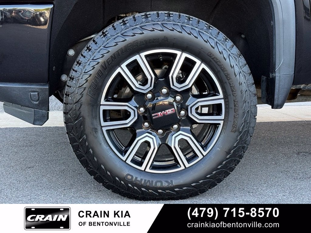2022 GMC Sierra 2500HD AT4 - 4WD / CLEAN CARFAX