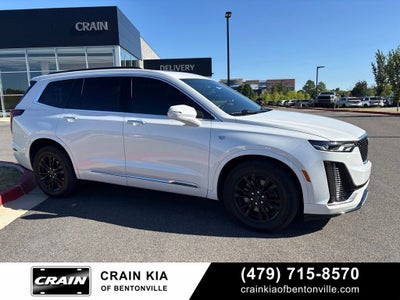 2024 Cadillac XT6 Luxury - AWD / PANORAMIC SUNROOF / CLEAN CARFAX