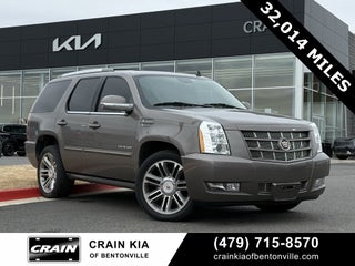 2014 Cadillac Escalade Premium - AWD / CLEAN CARFAX / VERY LOW MILES!