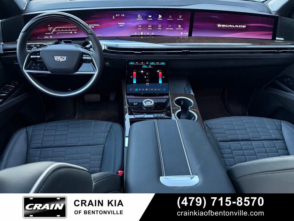 2026 Cadillac Escalade Platinum Sport - 4WD / PANORAMIC SUNROOF / CLEAN CARFAX