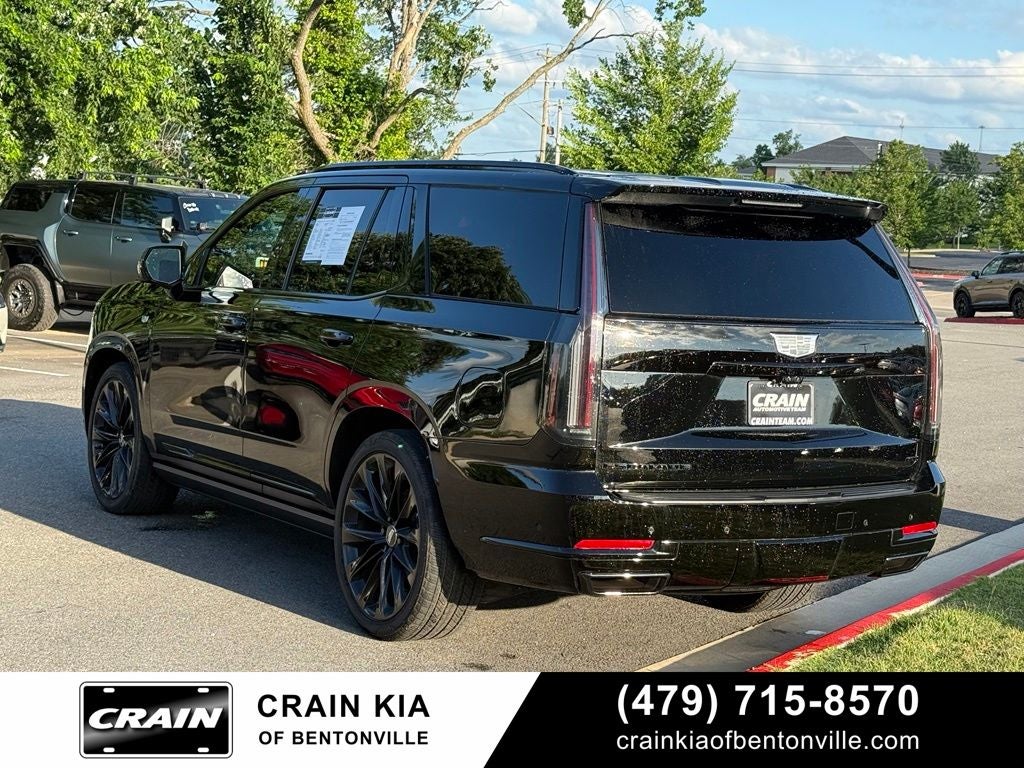 2026 Cadillac Escalade Platinum Sport - 4WD / PANORAMIC SUNROOF / CLEAN CARFAX