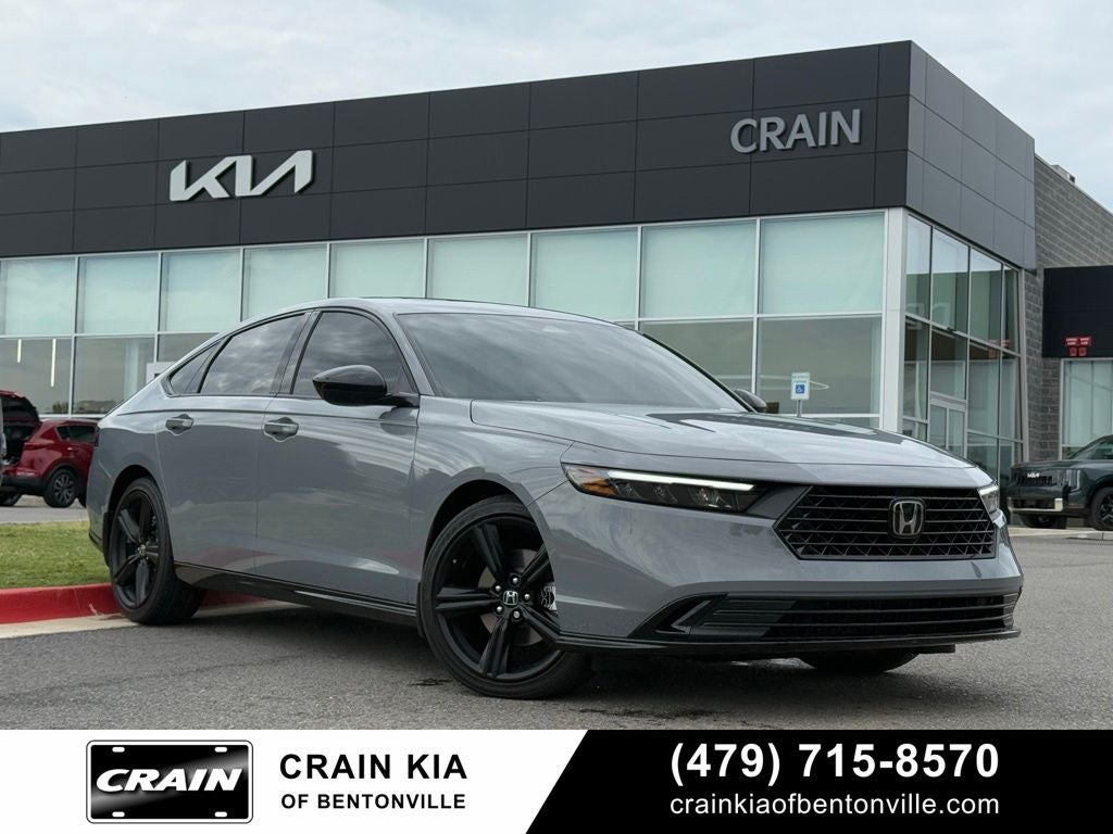 2025 Honda Accord Hybrid Sport-L - SUNROOF / CLEAN CARFAX / ONE OWNER