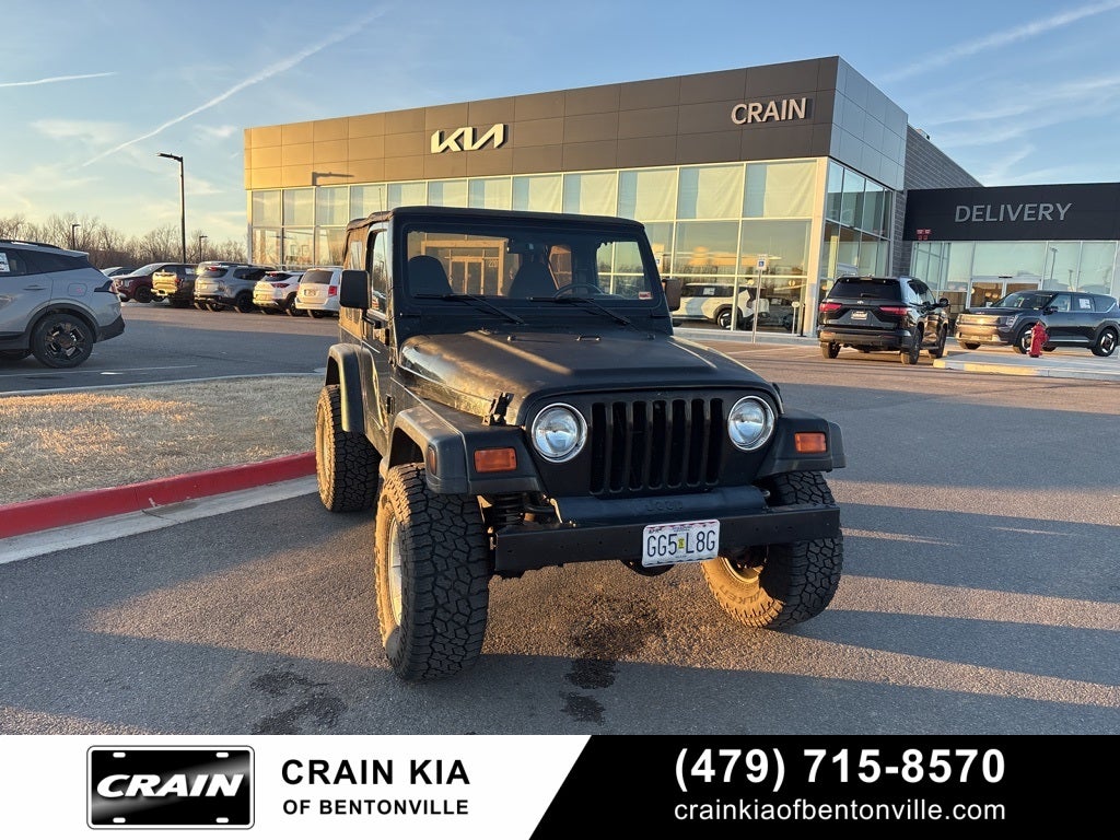 2000 Jeep Wrangler Sport - 4WD / CLEAN CARFAX