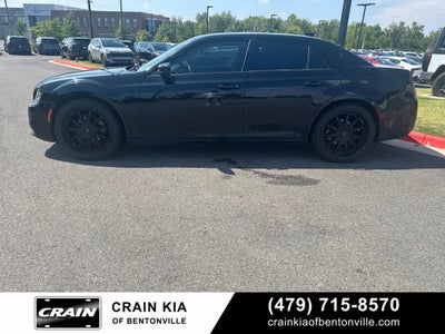 2022 Chrysler 300 Touring - CLEAN CARFAX / ONE OWNER