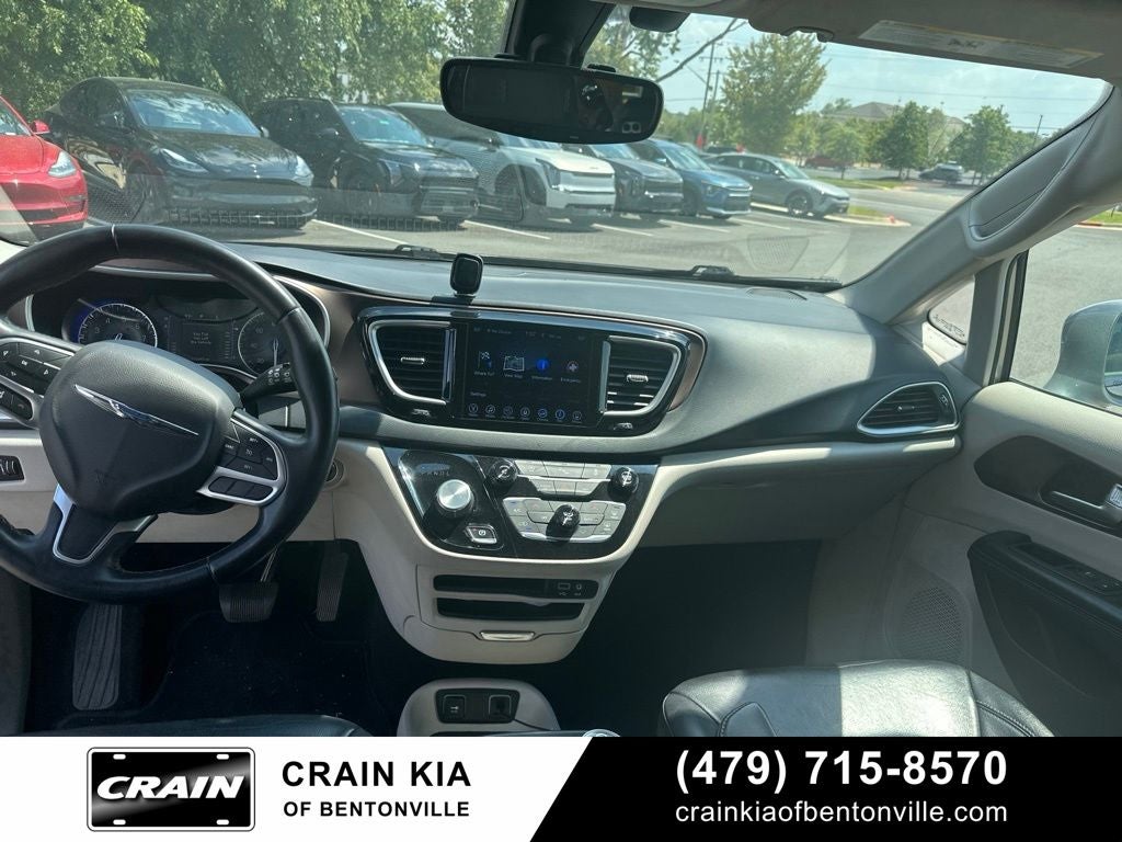 2017 Chrysler Pacifica Touring L