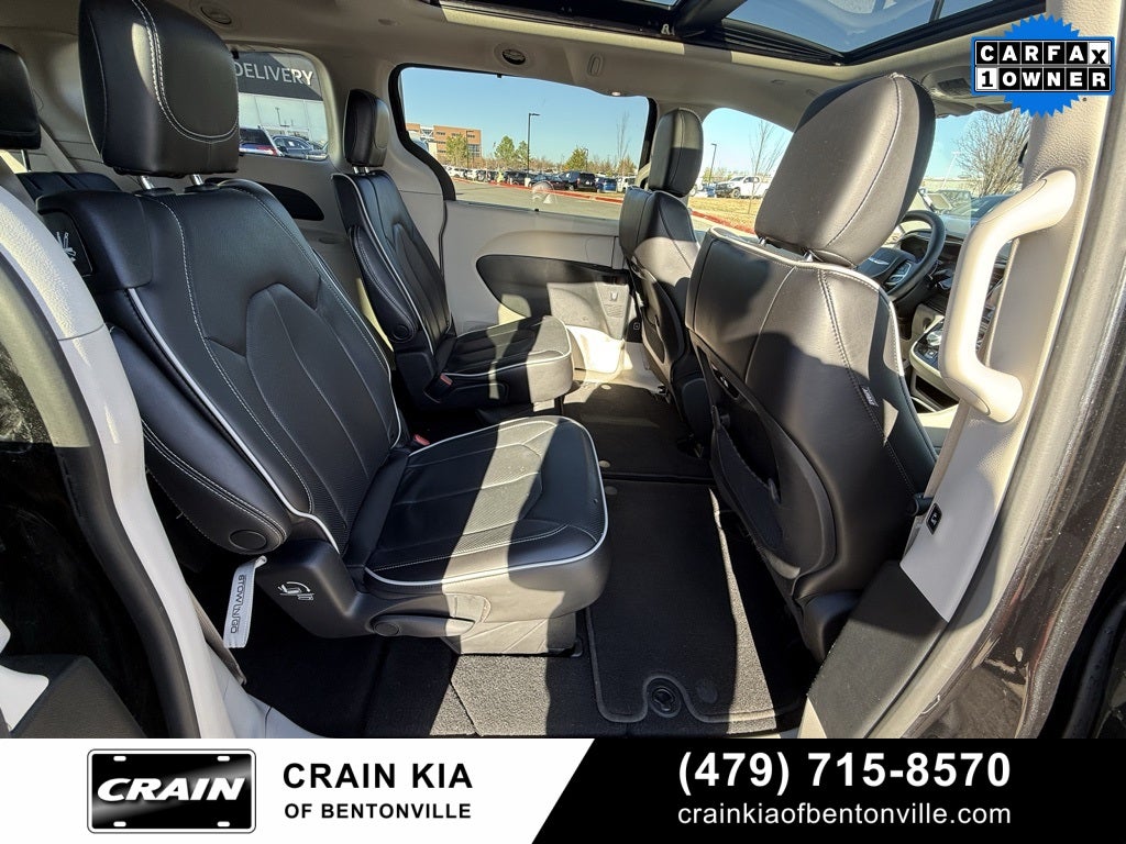 2023 Chrysler Pacifica Limited - PANORAMIC SUNROOF / CARFAX ONE OWNER