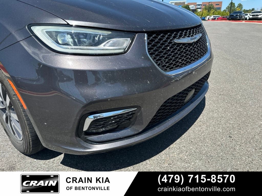 2022 Chrysler Pacifica Hybrid Touring L - CLEAN CARFAX / ONE OWNER