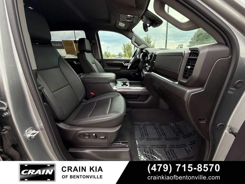 2025 Chevrolet Silverado 2500HD LTZ - 4WD / CLEAN CARFAX / ONE OWNER