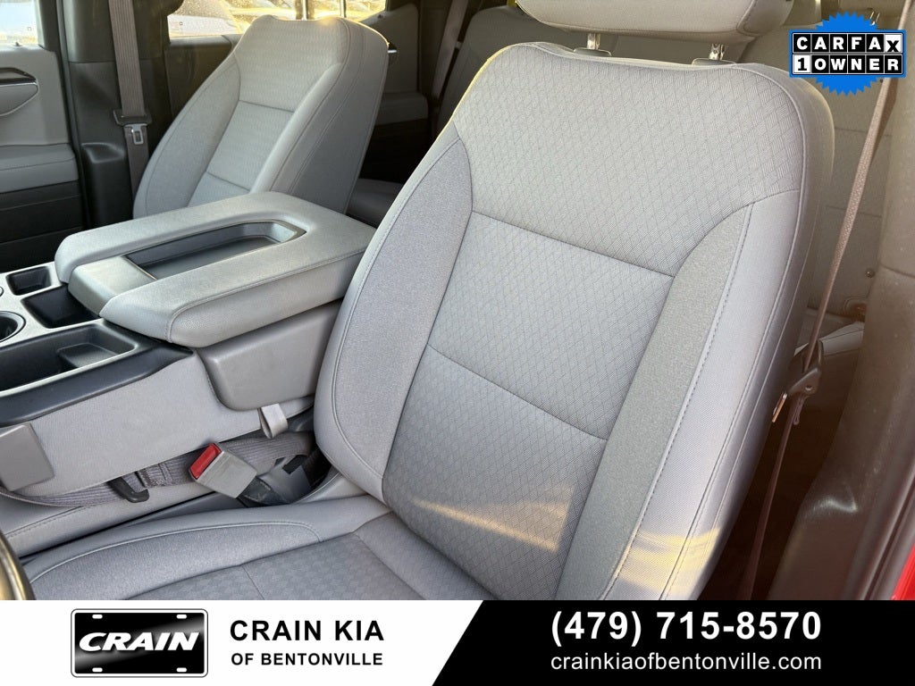 2024 Chevrolet Silverado 1500 LT Z71 - 4WD / CLEAN CARFAX / ONE OWNER