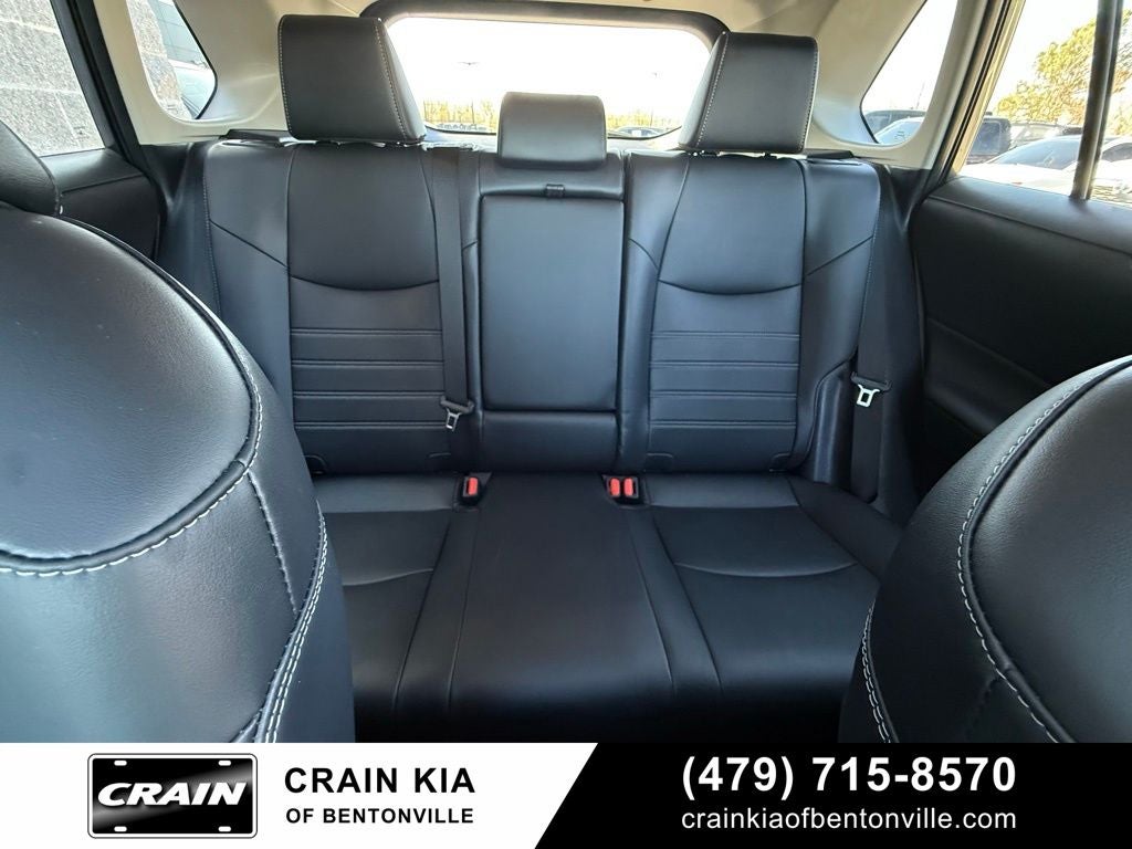 2024 Toyota RAV4 XLE Premium - SUNROOF / CLEAN CARFAX / ONE OWNER