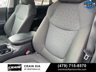 2024 Toyota RAV4 XLE - CLEAN CARFAX / ONE OWNER
