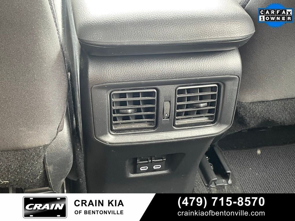 2024 Toyota RAV4 XLE - CLEAN CARFAX / ONE OWNER