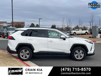 2024 Toyota RAV4 XLE - CLEAN CARFAX / ONE OWNER