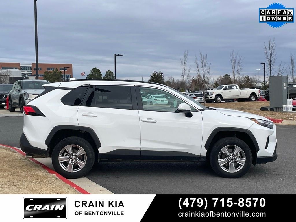 2024 Toyota RAV4 XLE - CLEAN CARFAX / ONE OWNER