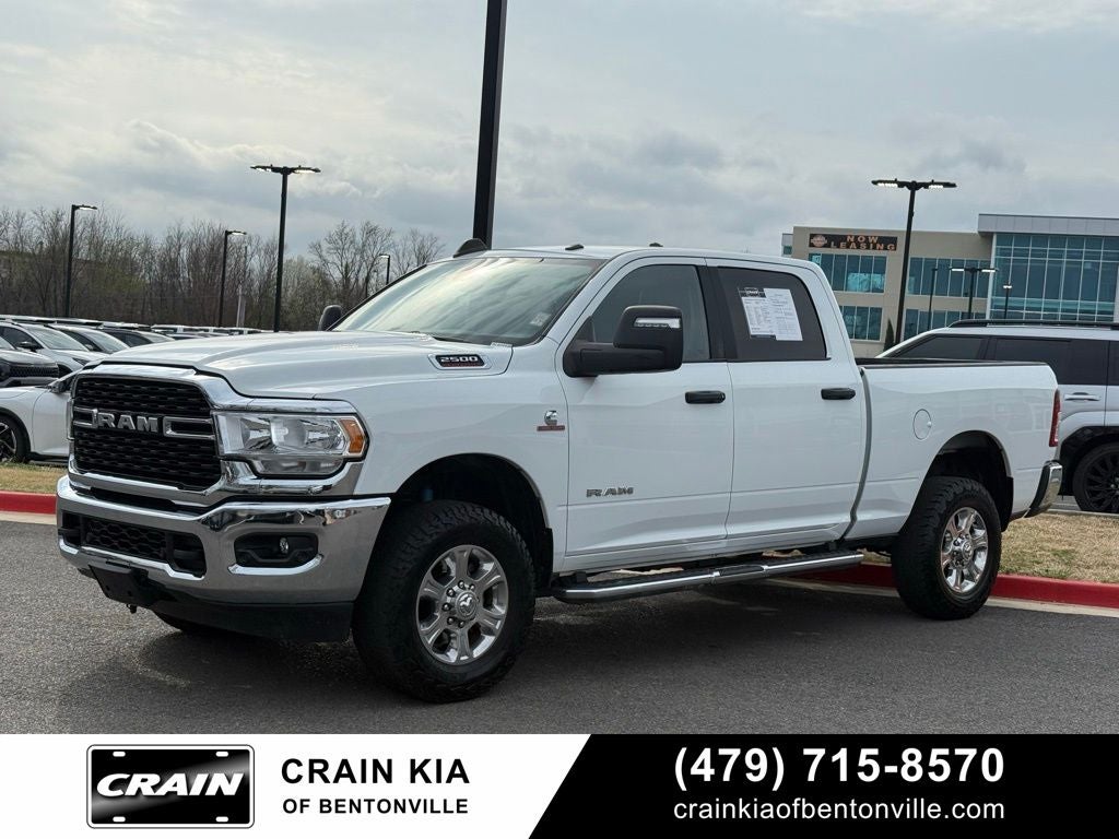 2024 RAM 2500 Big Horn - 4WD / CARFAX ONE OWNER