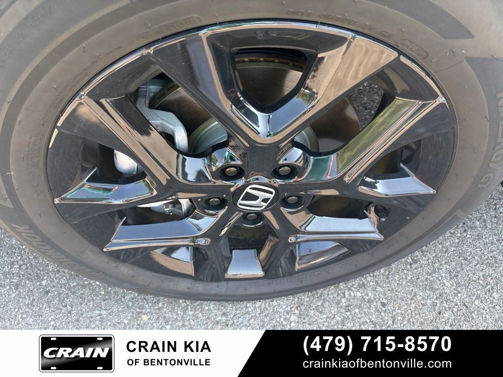2025 Honda HR-V Sport - AWD / CLEAN CARFAX / ONE OWNER