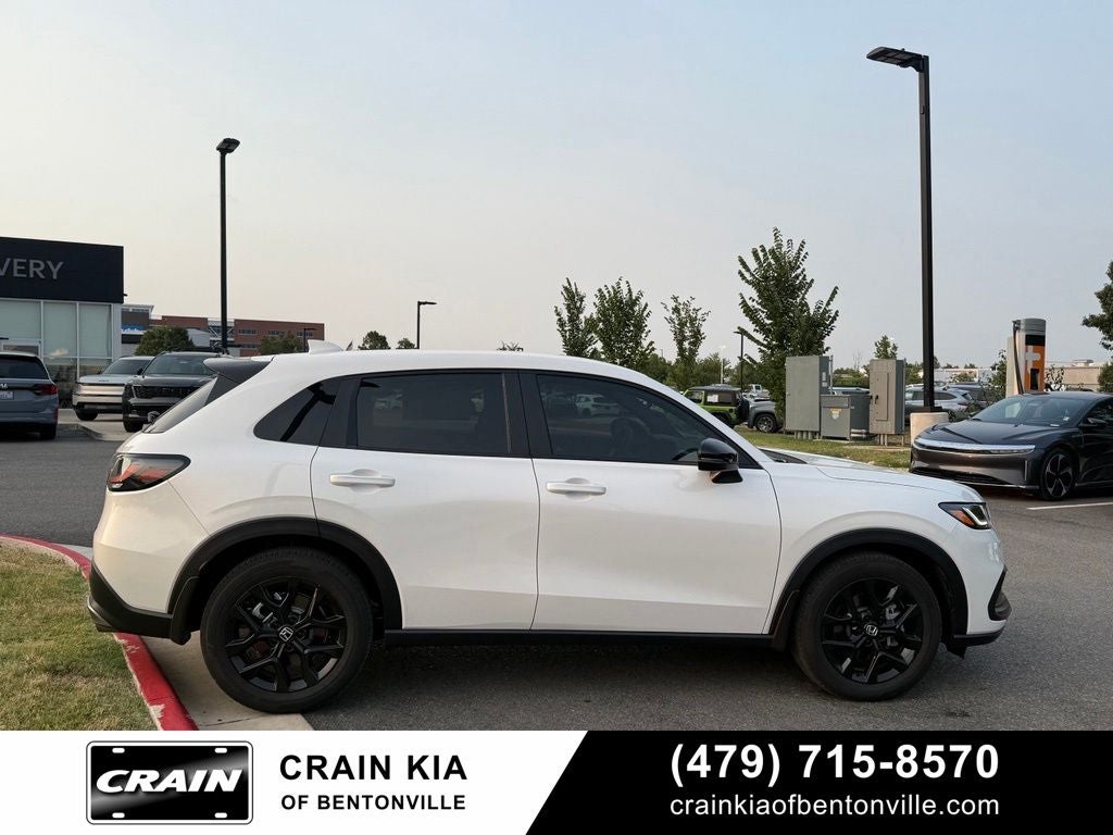 2025 Honda HR-V Sport - AWD / CLEAN CARFAX / ONE OWNER