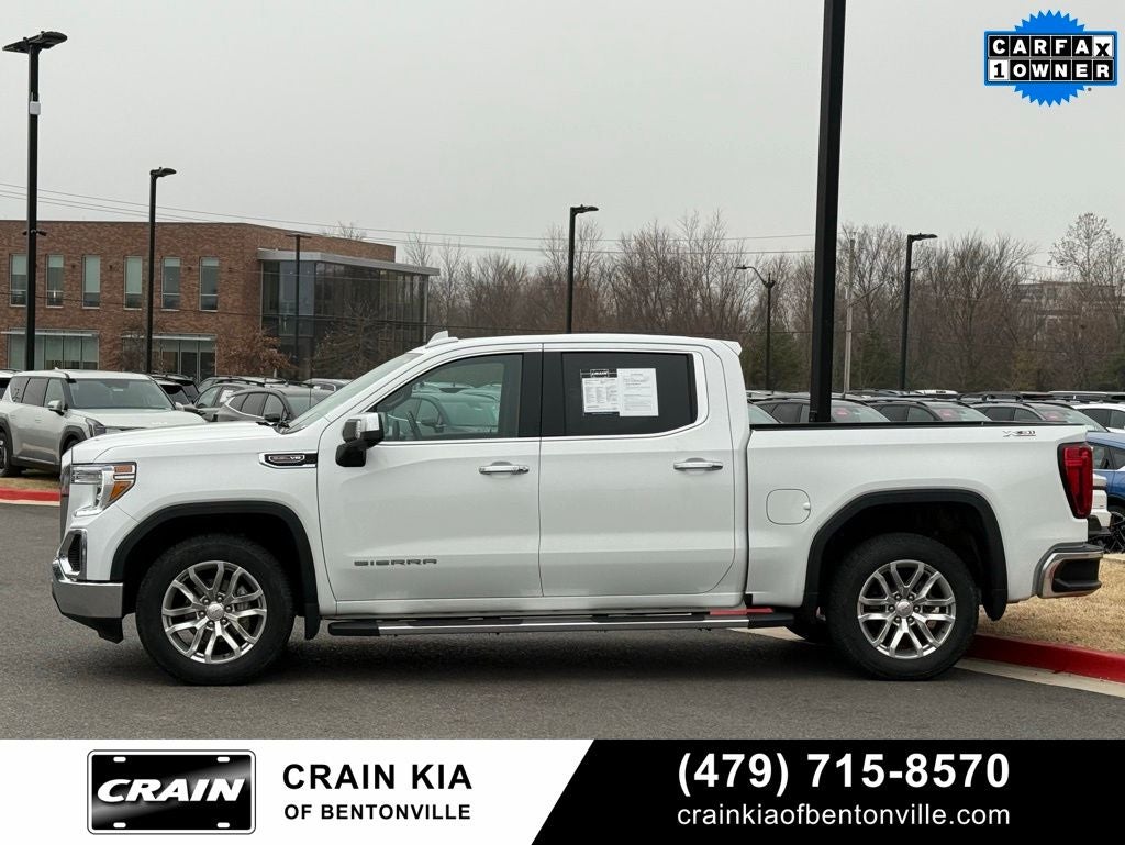 2021 GMC Sierra 1500 SLT - 4WD / CARFAX ONE OWNER