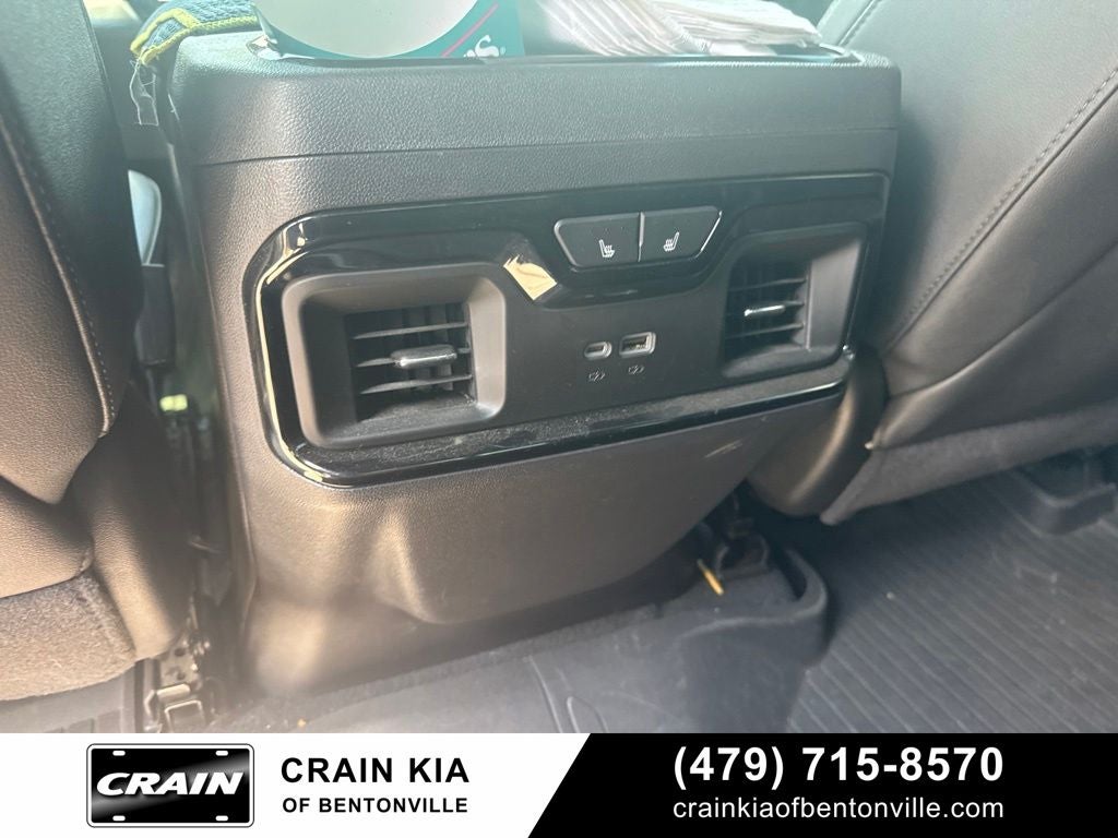 2024 GMC Sierra 1500 AT4 - 4WD / SUNROOF / CLEAN CARFAX