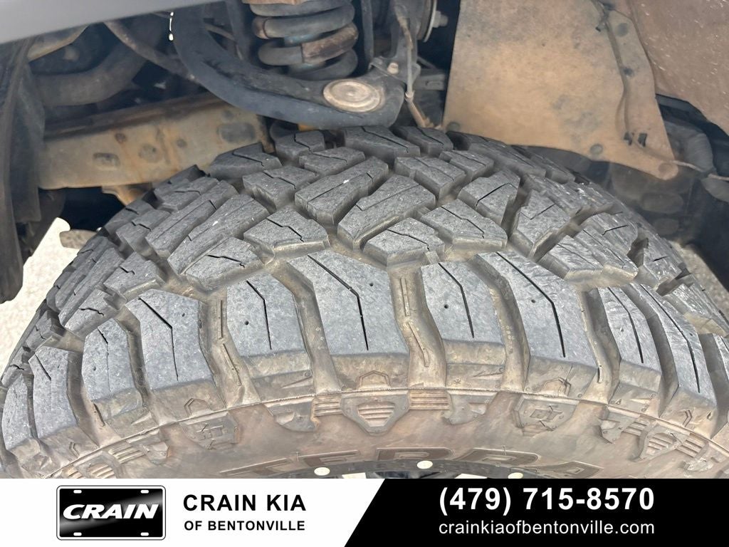 2022 Toyota Tacoma TRD Off-Road Premium V6 - 4WD / SUNROOF / CLEAN CARFAX / LIFTED