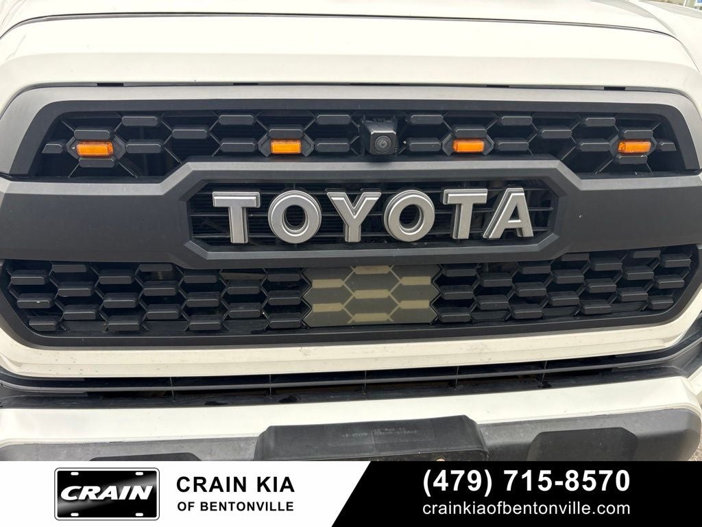 2022 Toyota Tacoma TRD Off-Road Premium V6 - 4WD / SUNROOF / CLEAN CARFAX / LIFTED