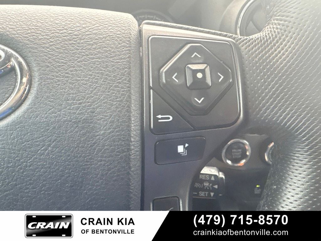 2022 Toyota Tacoma TRD Off-Road Premium V6 - 4WD / SUNROOF / CLEAN CARFAX / LIFTED