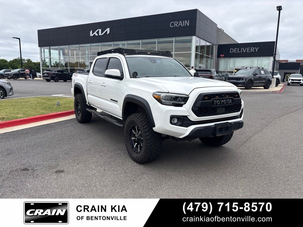 2022 Toyota Tacoma TRD Off-Road Premium V6 - 4WD / SUNROOF / CLEAN CARFAX / LIFTED