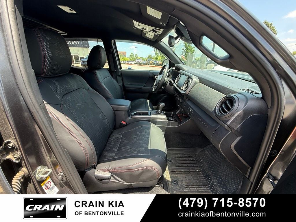 2020 Toyota Tacoma TRD Off-Road V6 - LONG BED! / 4WD / CLEAN CARFAX