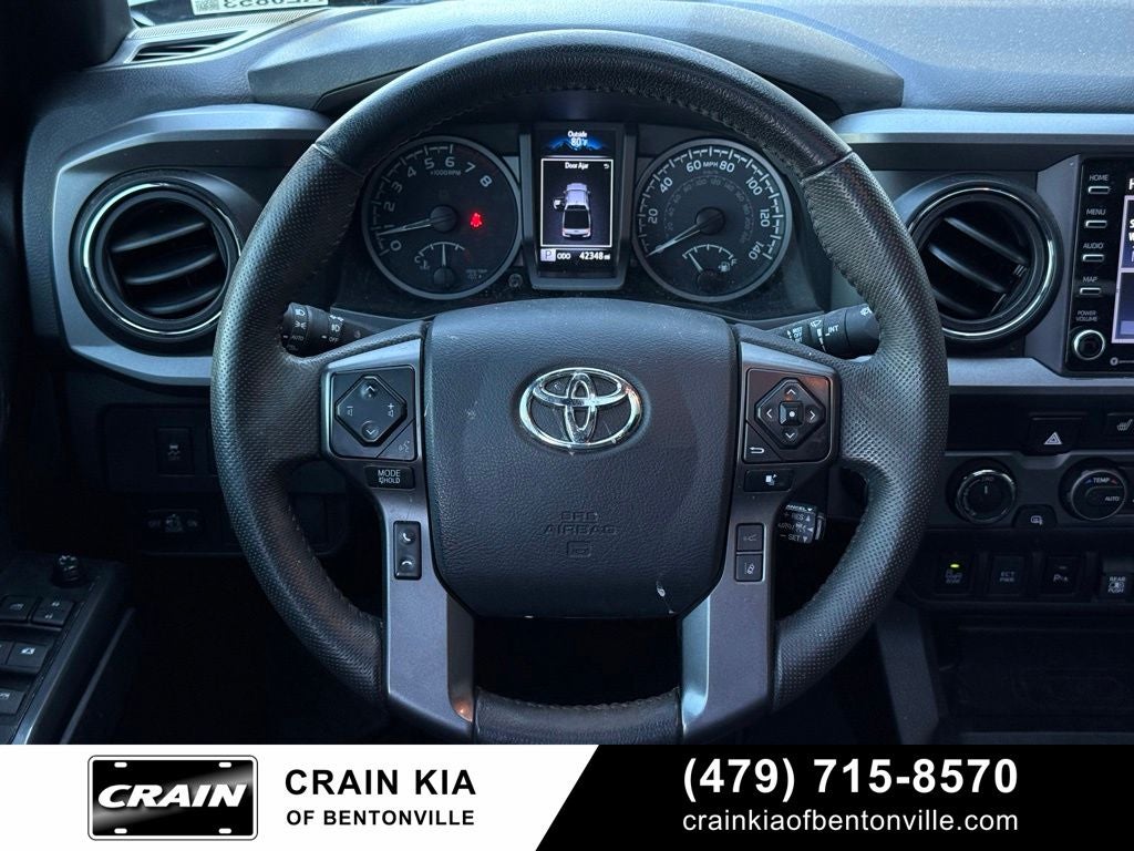2023 Toyota Tacoma TRD Off-Road V6 - 4WD / SUNROOF / ONE OWNER