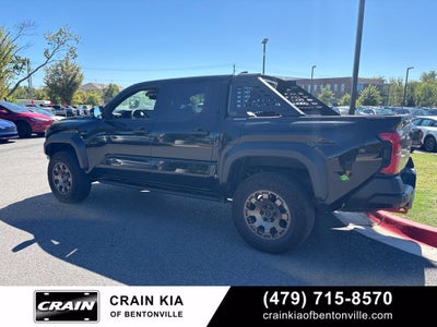 2025 Toyota Tacoma Hybrid Trailhunter - 4WD / CLEAN CARFAX / ONE OWNER