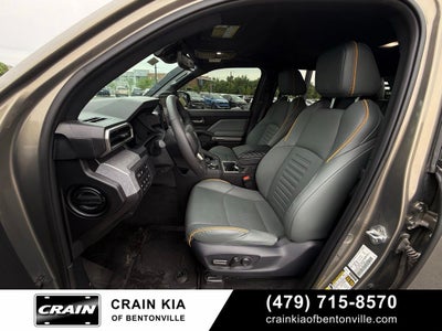 2025 Toyota Tacoma Hybrid Trailhunter - 4WD / CARFAX ONE OWNER