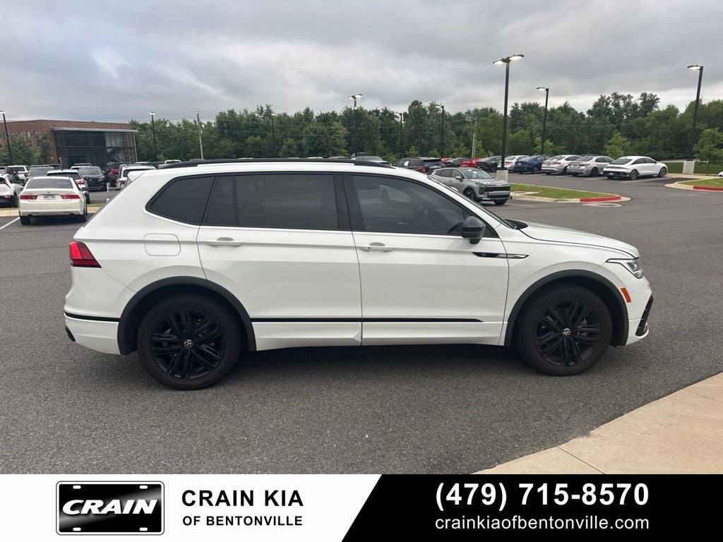 2022 Volkswagen Tiguan 2.0T SE R-Line Black - SUNROOF