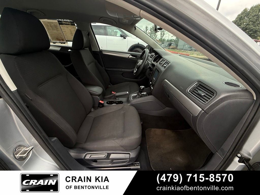 2015 Volkswagen Jetta 1.8T SE - CLEAN CARFAX