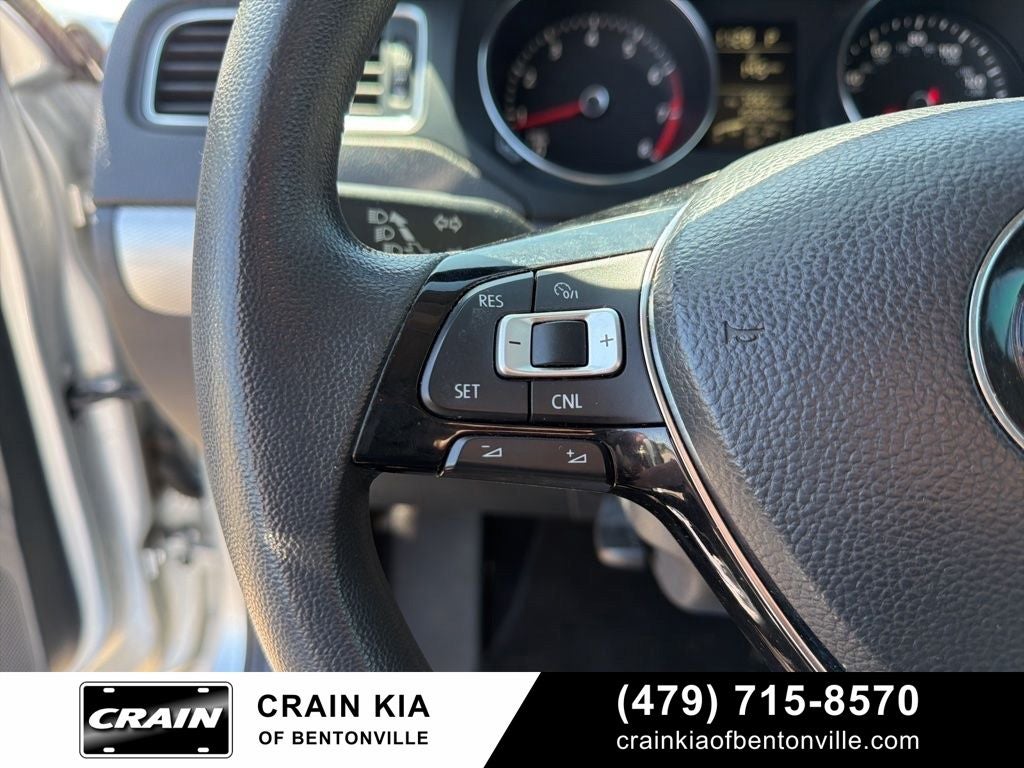 2015 Volkswagen Jetta 1.8T SE - CLEAN CARFAX